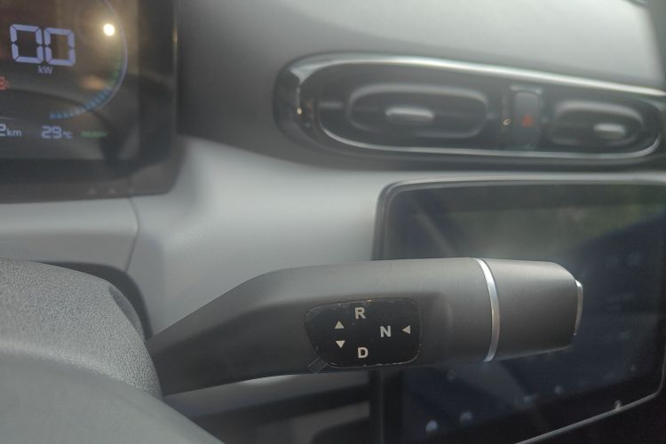 零跑汽车 零跑T03 2022款 炫晶版局部细节18