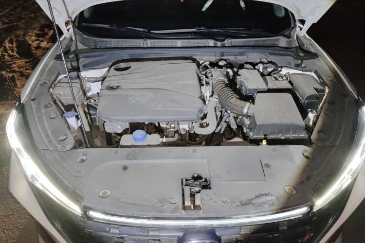 长安 逸动 2023款 畅享版 PLUS 蓝鲸NE 1.4T GDI DCT尊贵版局部细节24