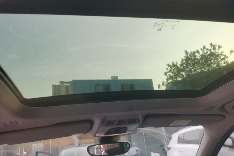 宝马X1 2019款 sDrive18Li 时尚型中控内饰22