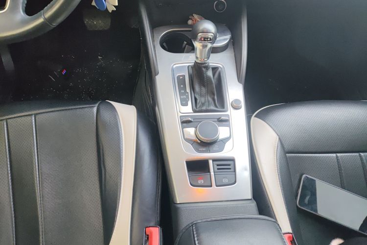 奥迪A3 2019款 Limousine 35 TFSI 进取型 国V局部细节18