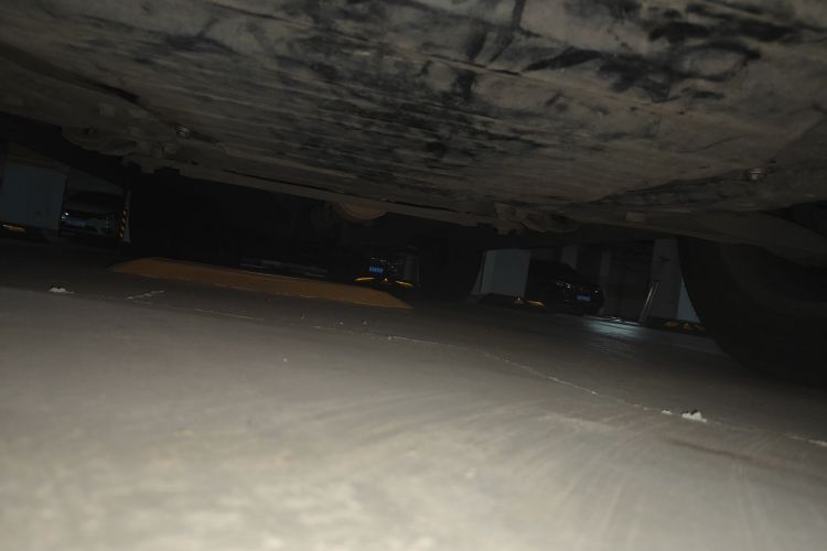 路虎 神行者2 2014款 2.0T Si4 SE汽油版局部细节9008