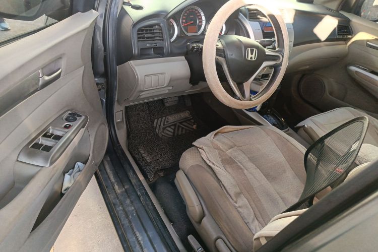 本田 锋范经典 2008款 1.5L 自动精英版中控内饰20