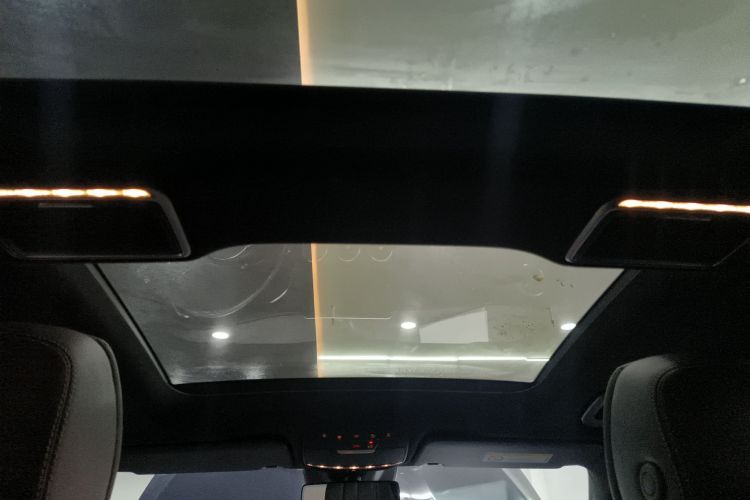 奔驰GLC 2020款 GLC 300 L 4MATIC 豪华型中控内饰22