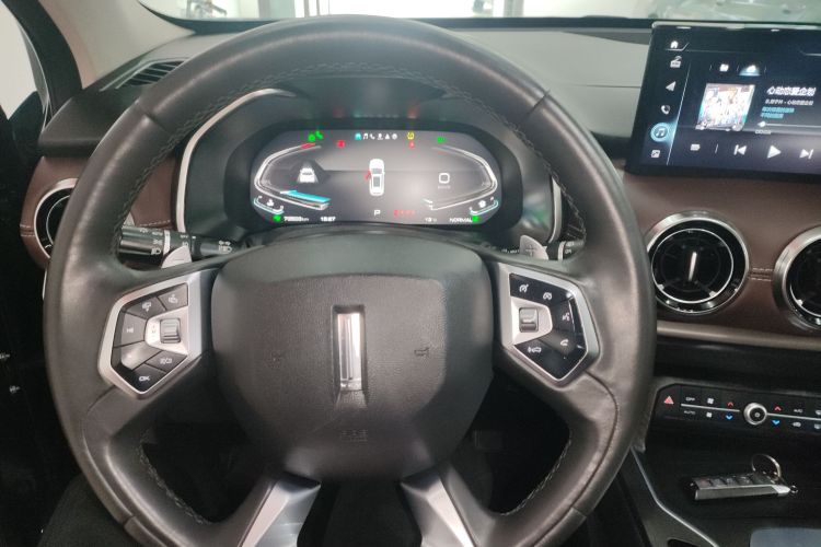 魏牌 VV6 2021款 2.0T 两驱智护+中控内饰13
