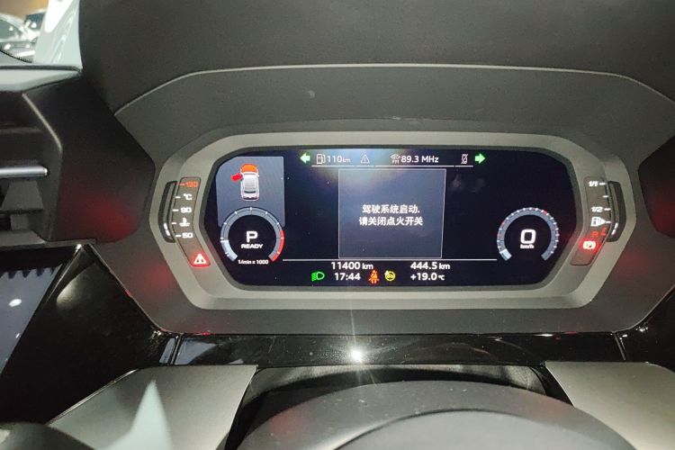 奥迪A3 2024款 A3L Limousine 35 TFSI 时尚运动型中控内饰14