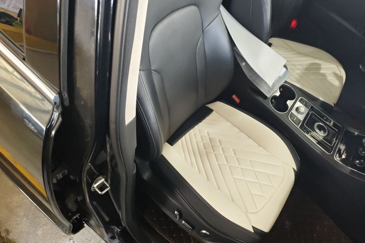 众泰T600 2016款 运动版 2.0T DCT尊享型局部细节41