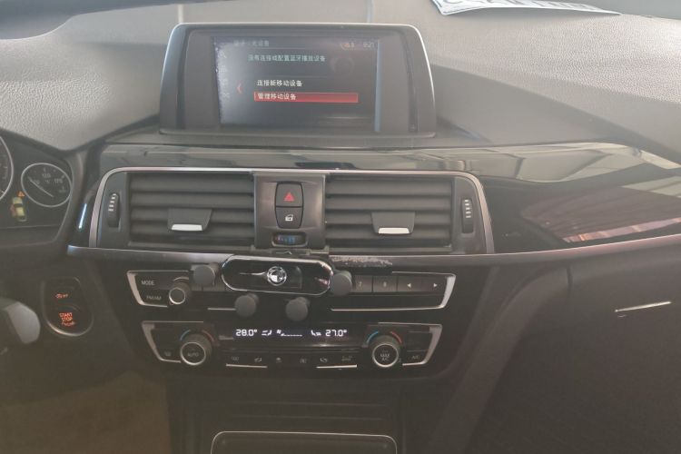 宝马3系GT 2018款 320i 时尚型中控内饰16