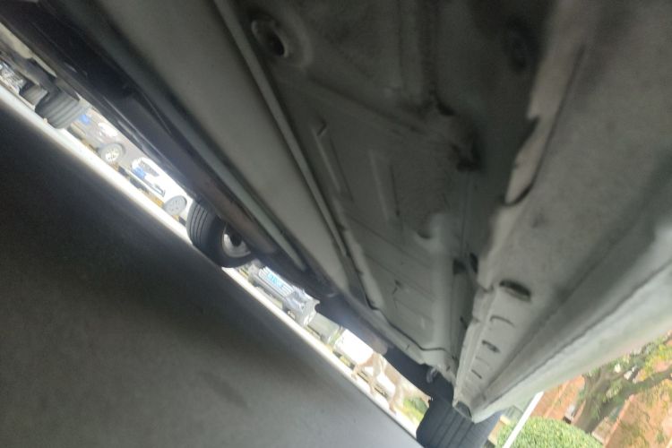 别克 君威 2015款 2.0L 精英时尚型局部细节9004