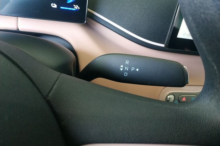 比亚迪 海鸥 2025款 智驾版 305km 活力版中控内饰18