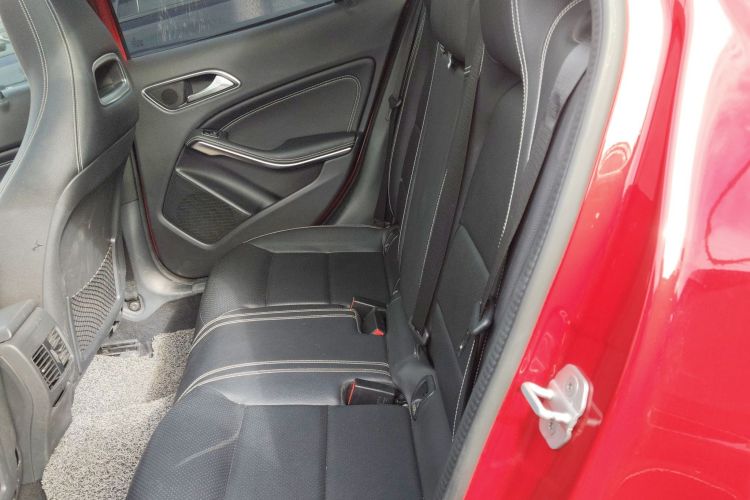 奔驰GLA 2015款 GLA 200 时尚型中控内饰21