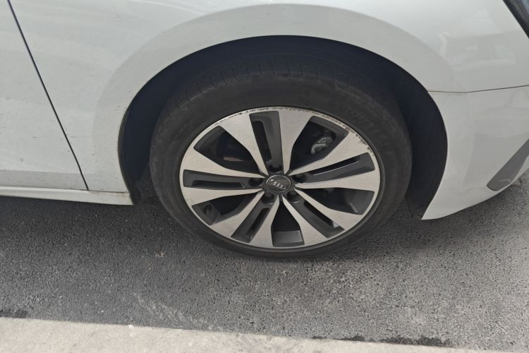 奥迪A3 2021款 Sportback 35 TFSI 进取致雅型车身外观10