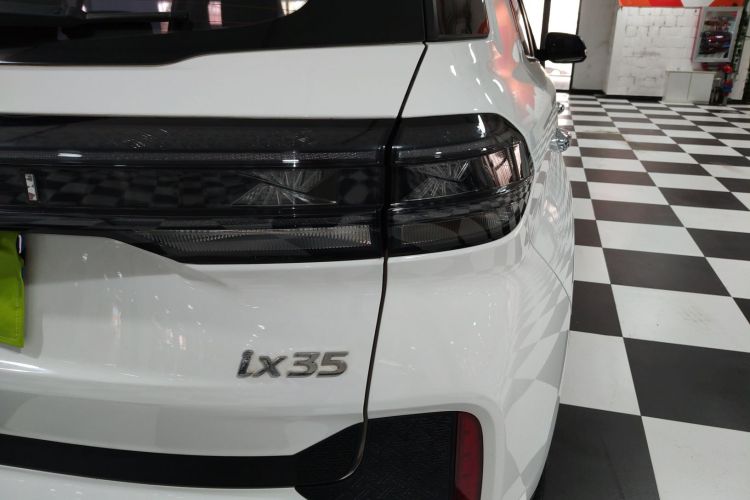 北京现代ix35 2021款 2.0L 自动两驱GLS领先版车身外观9