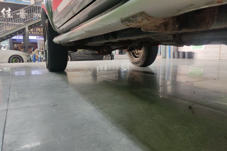 东风 锐骐 2019款 2.4L汽油国VI两驱标准型标箱2TZD局部细节9001