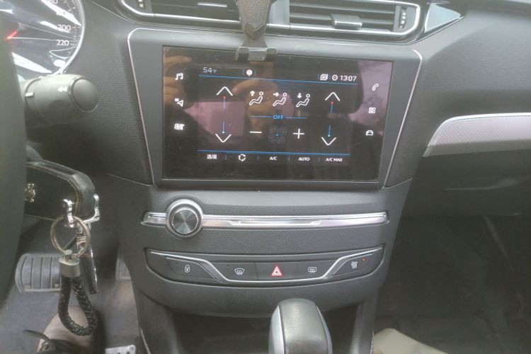 标致408 2019款 350THP 自动豪华版 国V中控内饰16