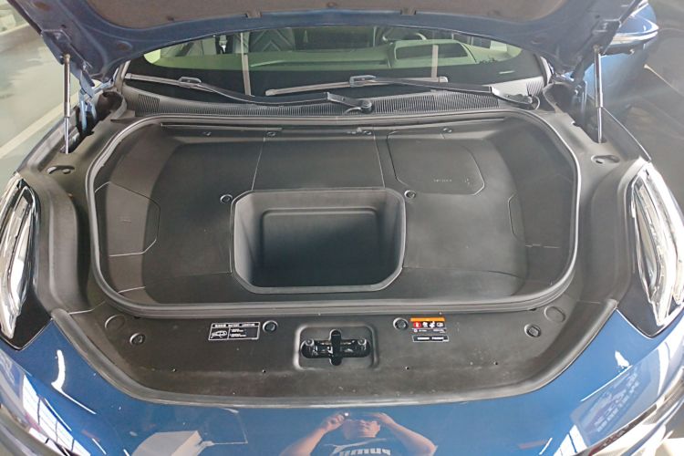 极氪001 2023款 ME版 100kWh局部细节24