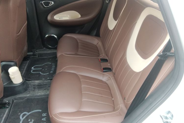 五菱汽车 五菱缤果 2023款 333km 灵犀互联款中控内饰21