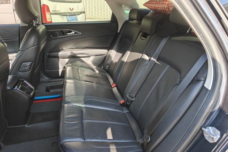 福特 金牛座 2019款 EcoBoost 245 尊享版中控内饰21