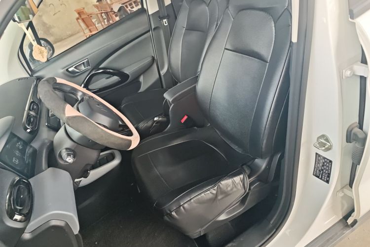 零跑汽车 零跑T03 2021款 400轻享版 三元锂局部细节19