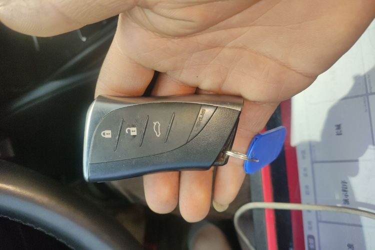 雷克萨斯ES 2022款 200 卓越版中控内饰11