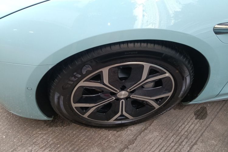 鸿蒙智行 智界S7 2024款 Pro 后驱长航版车身外观6007