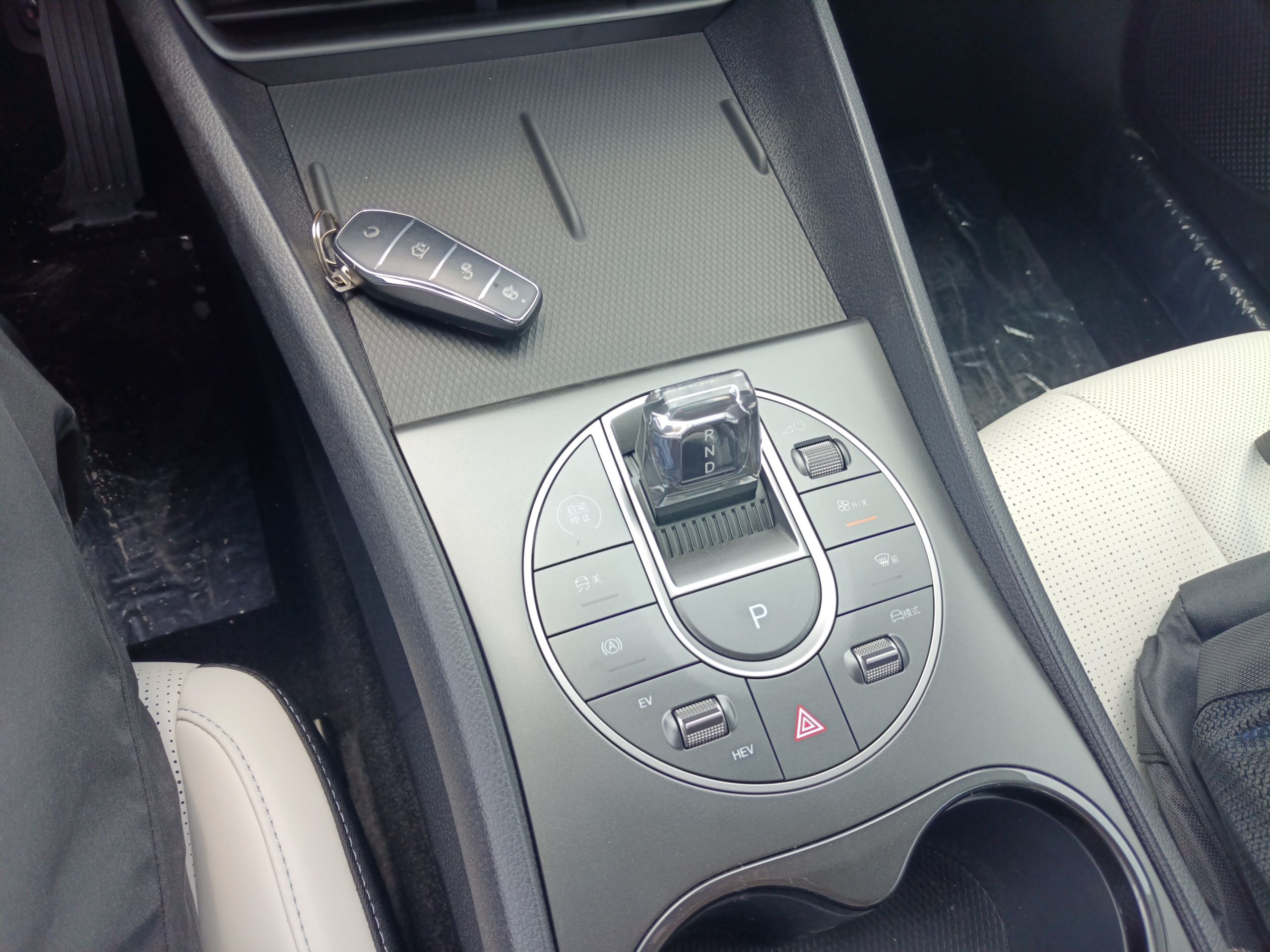 比亚迪 海豹05 DM-i 2025款 DM-i 智驾版 55KM豪华型