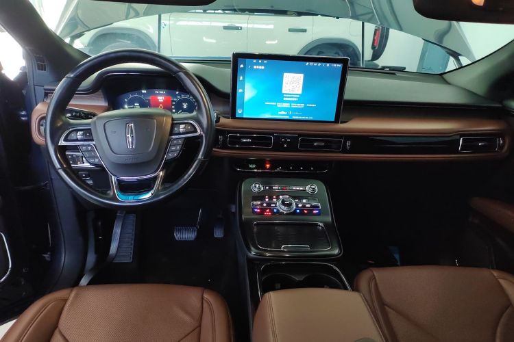 林肯 航海家 2021款 2.0T 四驱尊雅版中控内饰7002