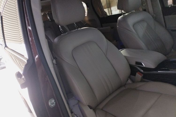 别克GL8 2023款 ES陆尊 舒适型局部细节41