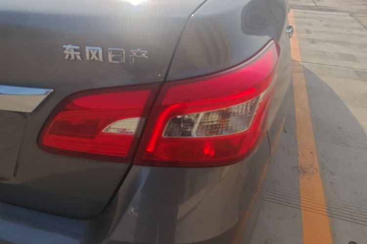 日产 轩逸 2019款 经典 1.6XL CVT豪华版车身外观9