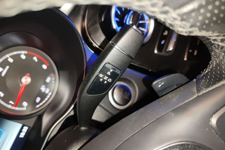 奔驰C级 2018款 C 200 L 运动版中控内饰18