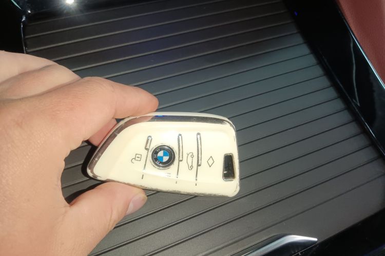 宝马X4 2022款 xDrive 30i M运动套装中控内饰7001