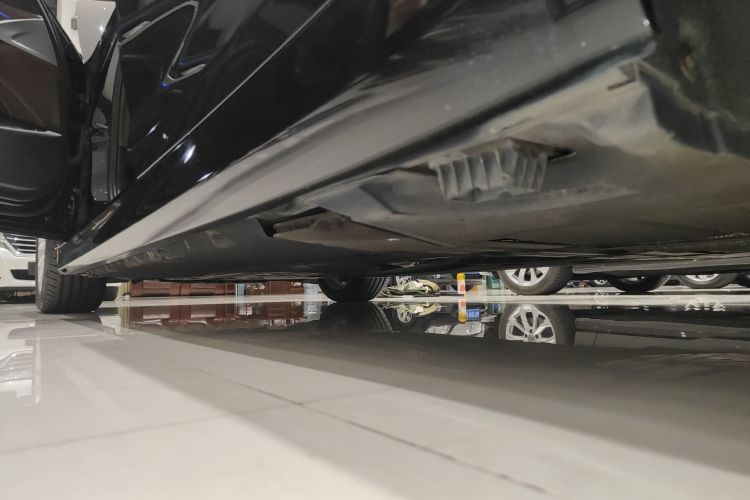 宝马5系新能源 2020款 里程升级版 530Le 豪华套装局部细节9002