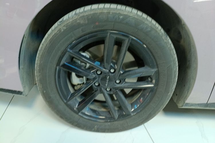 埃安 AION RT 2025款 520智享版车身外观6007