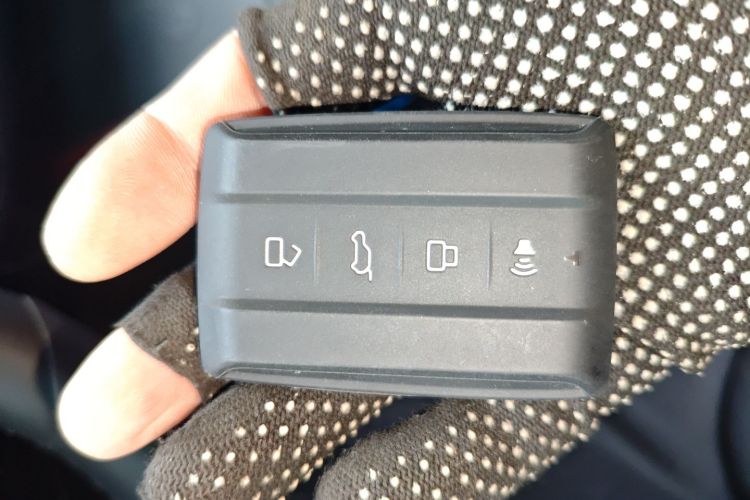 坦克300 2025款 2.0T 征服者中控内饰11