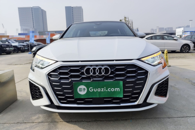 奥迪A3 2024款 A3L Limousine 35 TFSI 时尚运动型车身外观6001