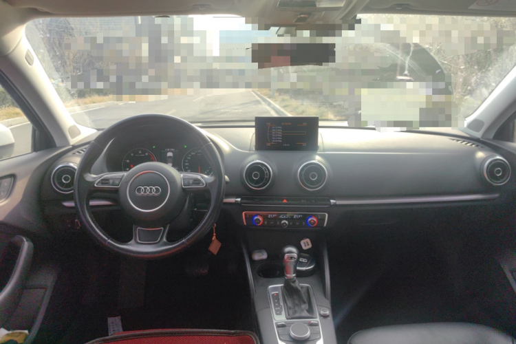 奥迪A3 2014款 Sportback 35 TFSI 自动舒适型中控内饰12