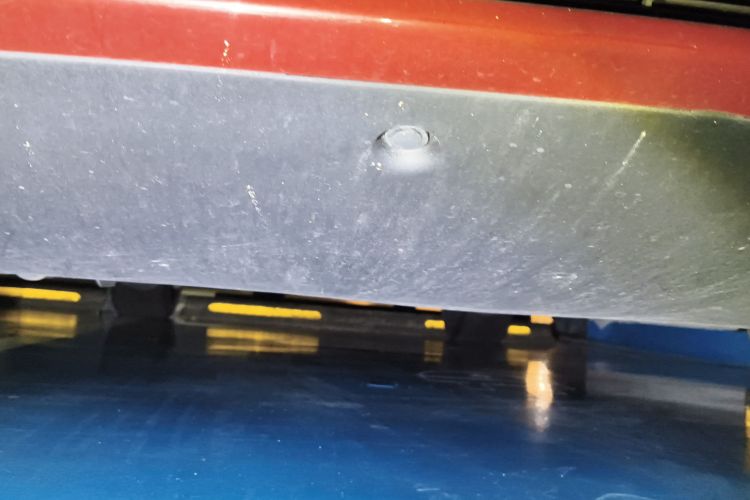 特斯拉 Model Y 2022款 改款 长续航全轮驱动版局部细节9008