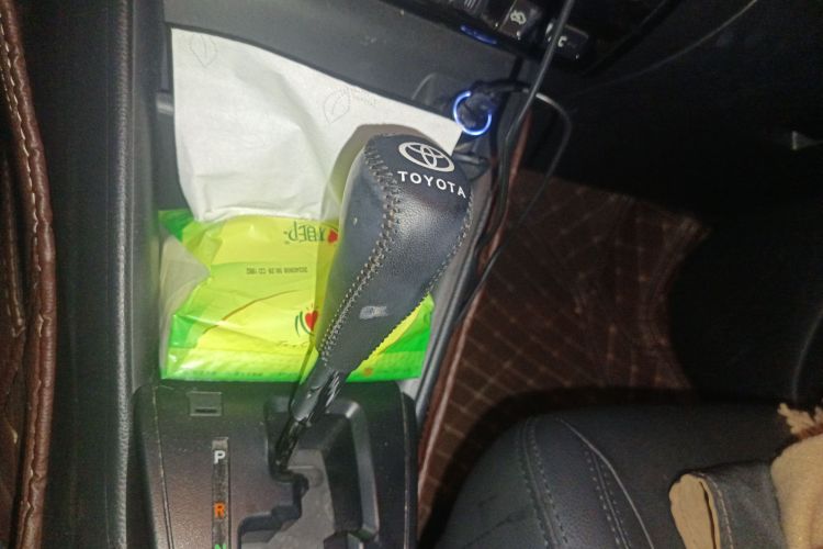 丰田 威驰FS 2021款 1.5L CVT锋驰版中控内饰18