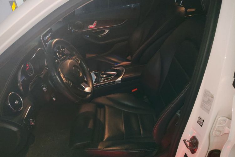 奔驰C级 2017款 C 180 L 运动版局部细节19