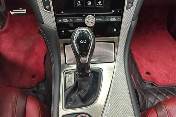 英菲尼迪Q60 2019款 S 2.0T 豪华运动版中控内饰18