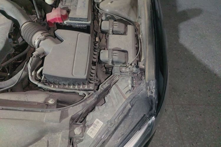 福特 蒙迪欧 2013款 2.0L GTDi240豪华运动型局部细节9007