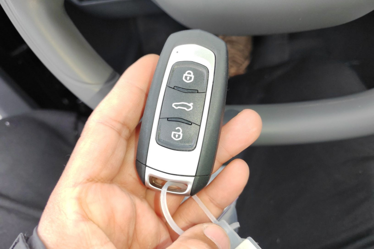 吉利银河 熊猫 2025款 210km 元气熊中控内饰11