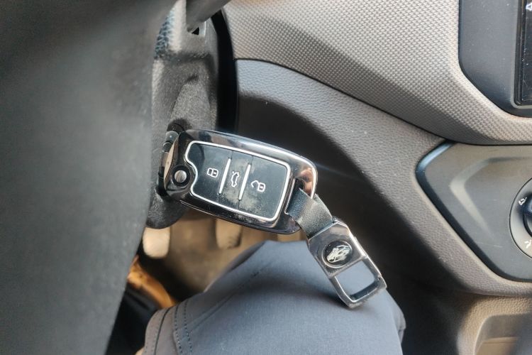 五菱汽车 五菱宏光 2018款 1.5L S标准型L2B中控内饰11