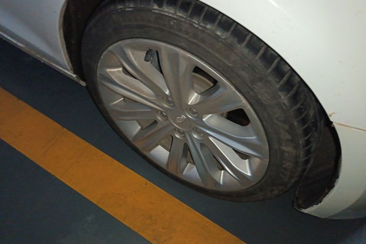 凯迪拉克ATS-L 2017款 28T 时尚型车身外观10