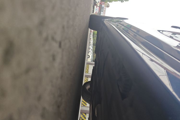 宝马3系 2018款 320i M运动套装机舱底盘29