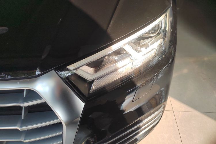 奥迪Q5L 2018款 45 TFSI 尊享时尚型 国V局部细节36