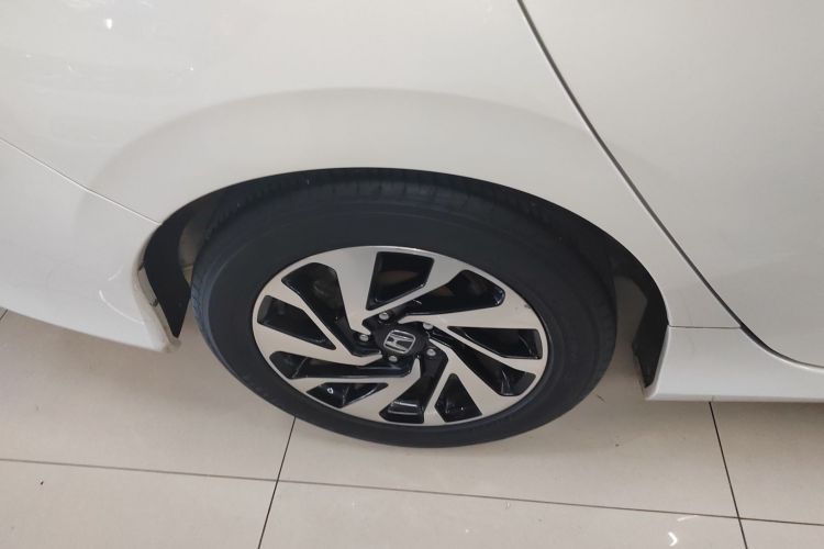 本田 思域 2016款 220TURBO 手动豪华版车身外观56