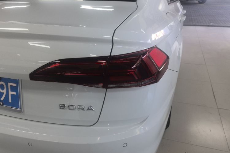 大众 宝来 2021款 1.5L 自动精英智联版车身外观9