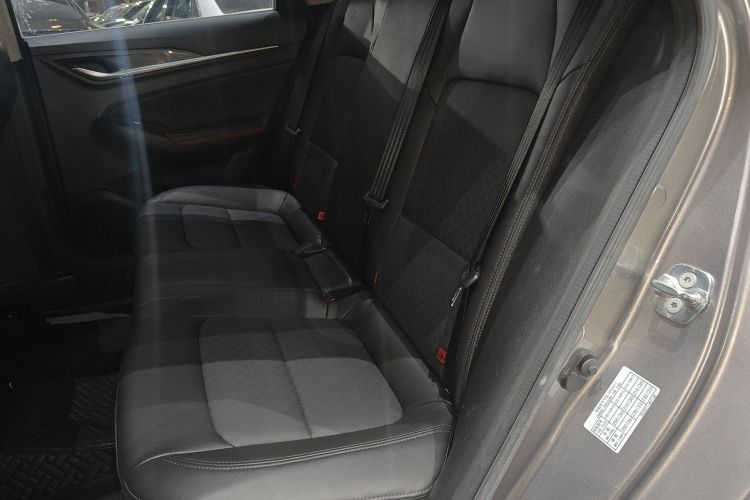 长安 逸动 2020款 PLUS 1.6L GDI 自动豪华型中控内饰21