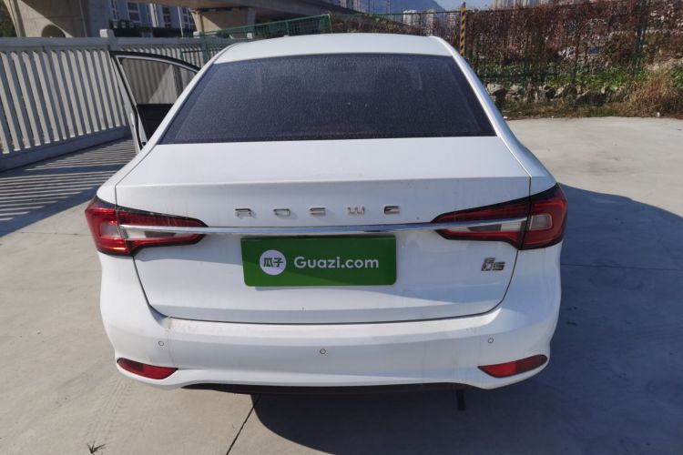 荣威i5 2019款 1.5L 自动4G互联领豪旗舰版车身外观6