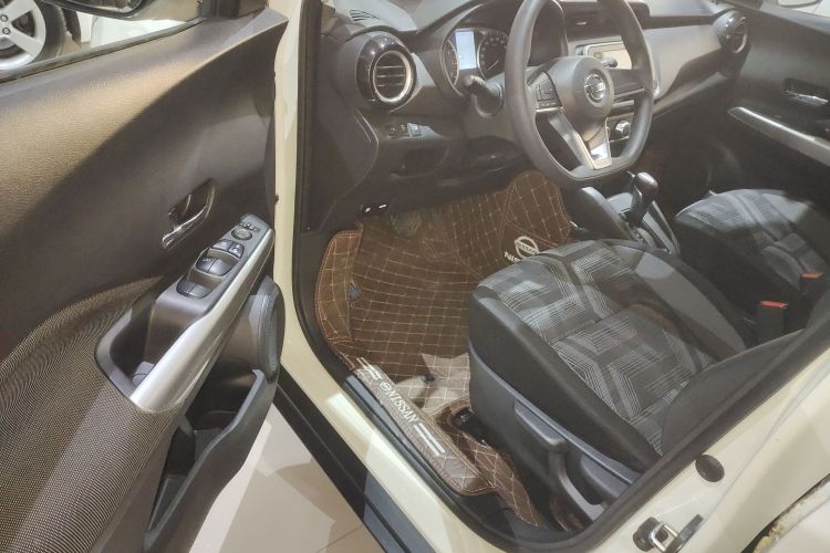 日产 劲客 2020款 1.5L XL CVT酷享版中控内饰20